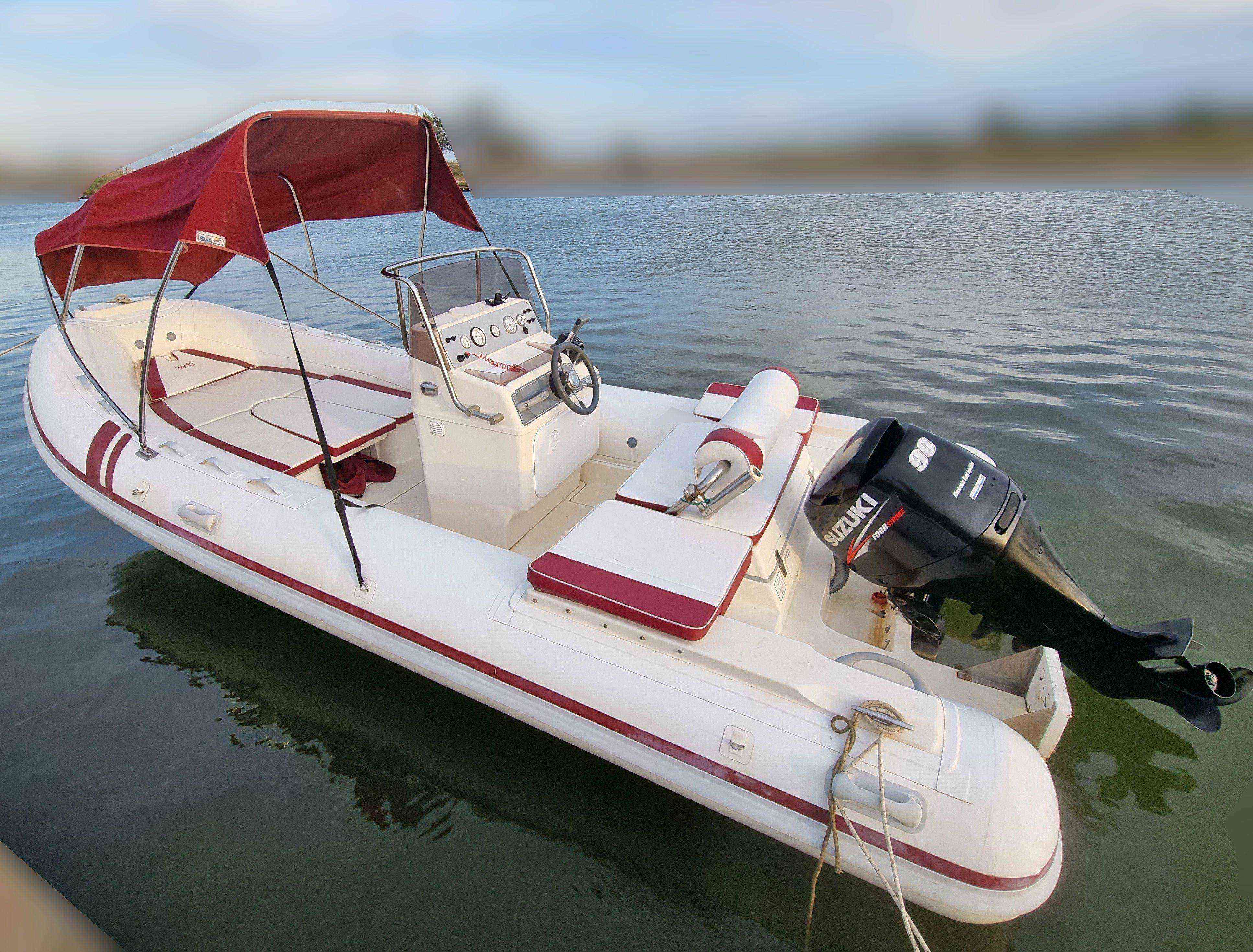 <<< VENDUTO >>> BWA 550 Platinum + Suzuki 90 hp + Carrello<br><a href=dettaglio.aspx?Id=242 >VAI ALLA SCHEDA</a>